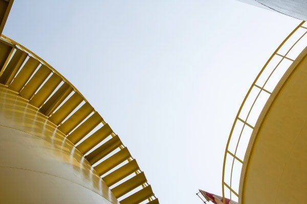 Heavy machinery for cargo handling